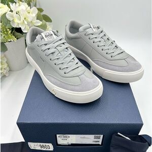 Men’s Dior, B101 low top leather sneakers size 9 made in Italy